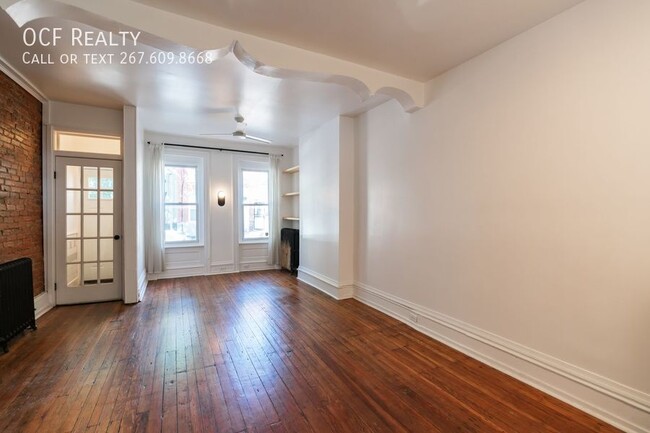 Building Photo - Three Bed Point Breeze Townhome