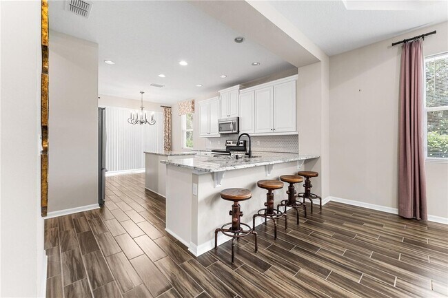 Building Photo - 3300 Sagebrush St