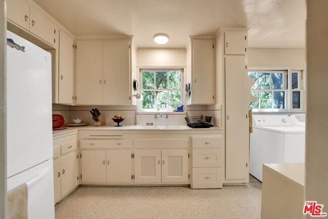 Building Photo - 7503 Willow Glen Rd