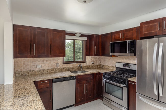 Building Photo - 15834 Orlan Brook Dr