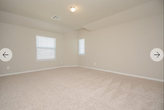 Building Photo - 4335 Rosemary Ln