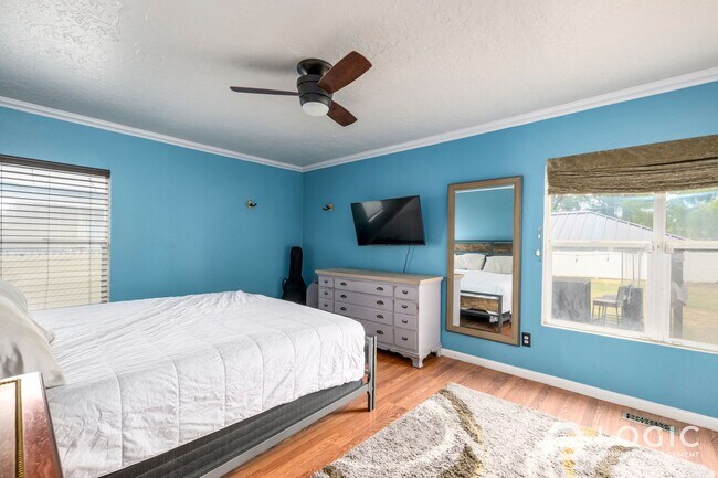 Building Photo - Beautiful Home in Excellent Location.