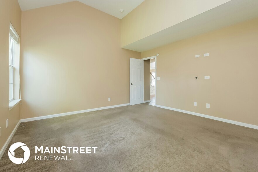 Building Photo - 8492 Goswell Dr