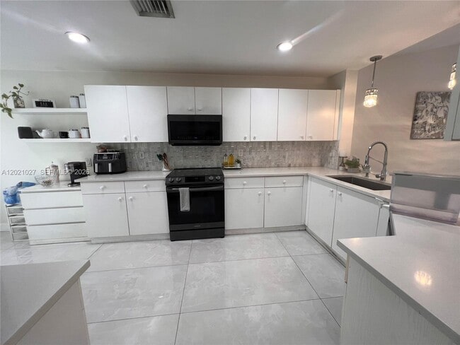 Building Photo - 1590 Orion Ln
