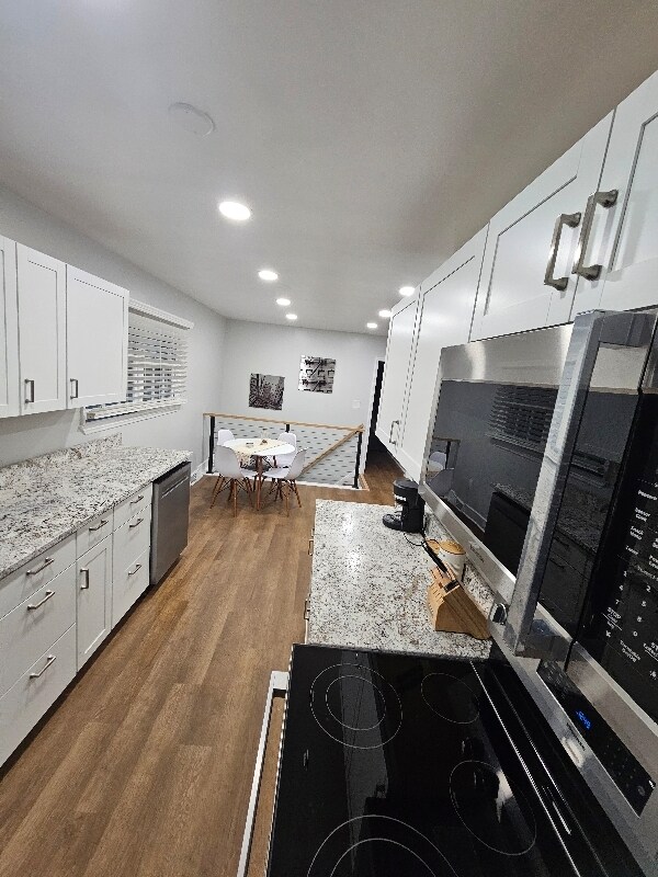 Building Photo - 822 Brownwood Dr NW