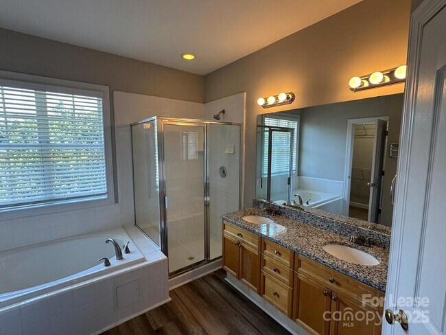 Building Photo - 11432 McGinns Trace Ct