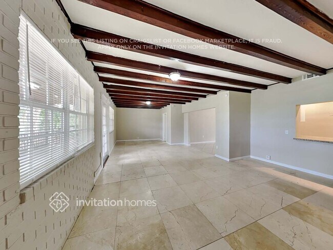 Building Photo - 1261 NW 202nd St