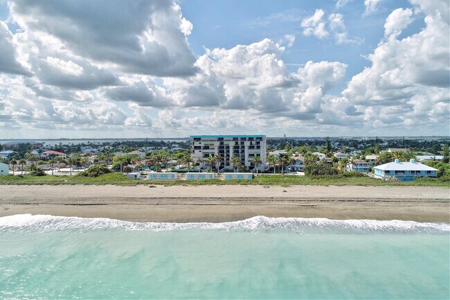 Building Photo - 355 S Ocean Dr