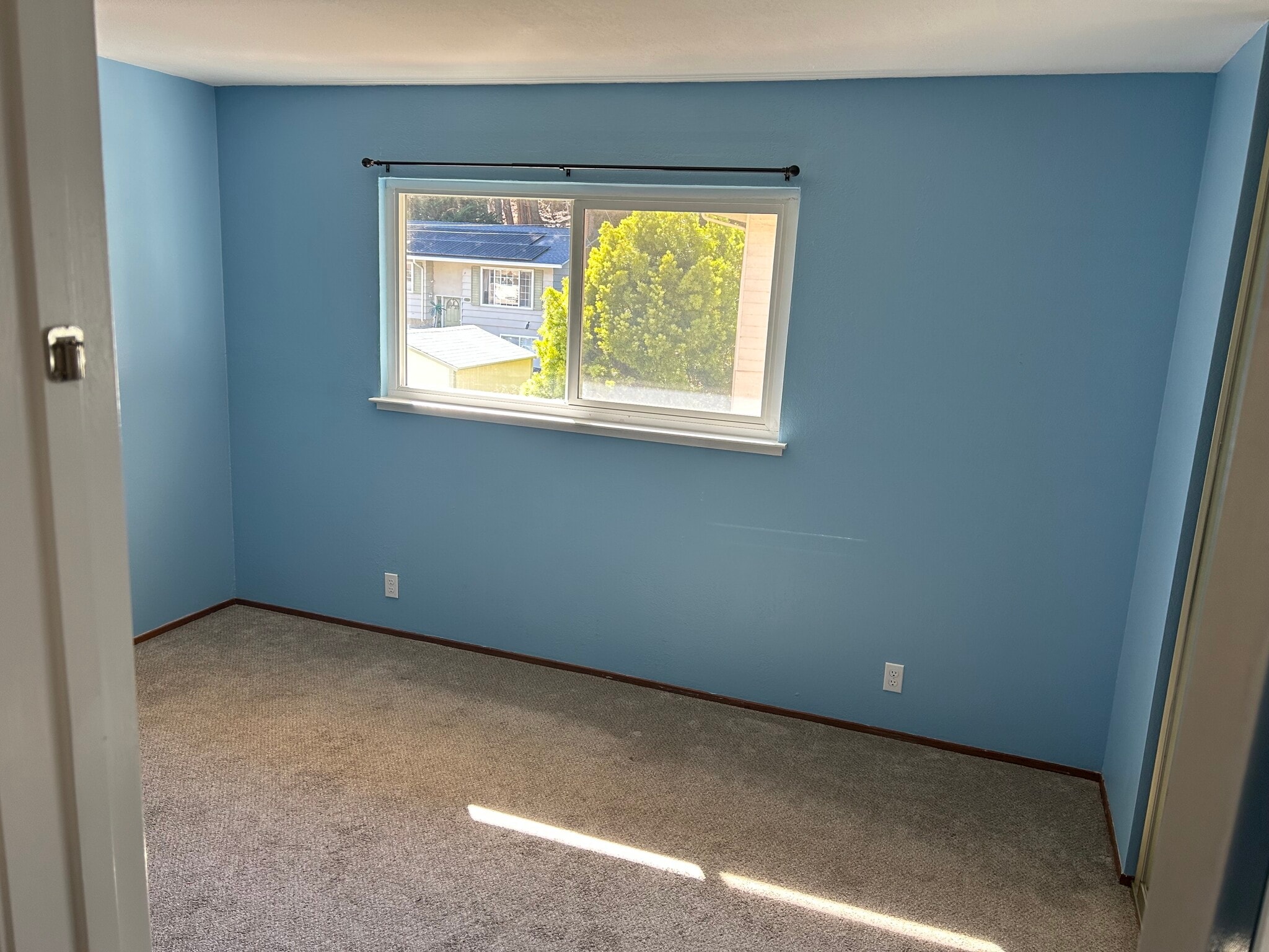 Building Photo - 1365 Terra Nova Blvd