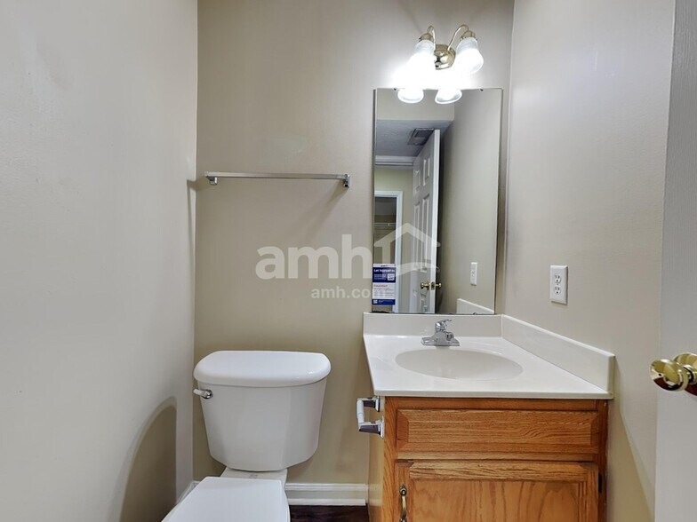 Building Photo - 1291 Shannon Ln
