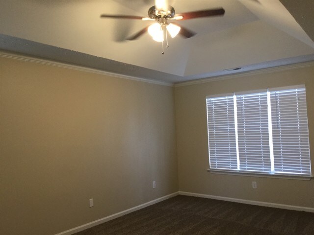 Building Photo - 10 Waterton Way