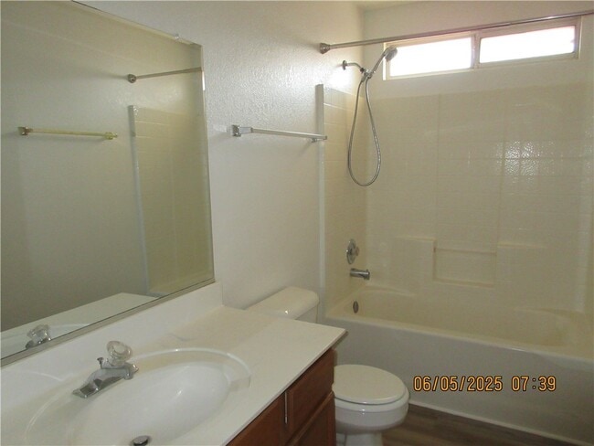 Building Photo - 2619 Crozier Ave