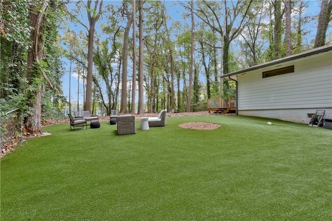 Building Photo - 1344 Midlawn Dr