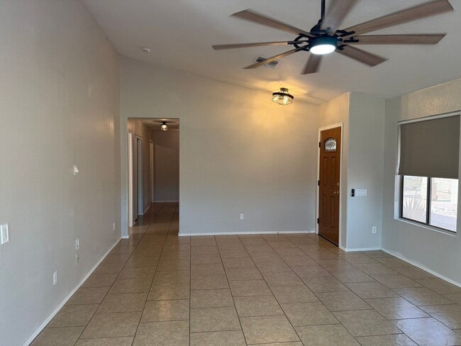 Building Photo - 1162 W 2nd Ave