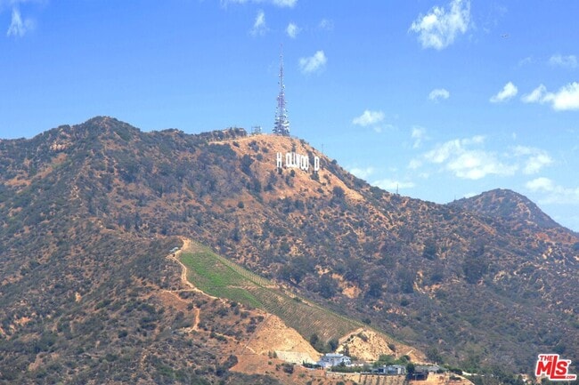 Building Photo - 7353 Pyramid Pl