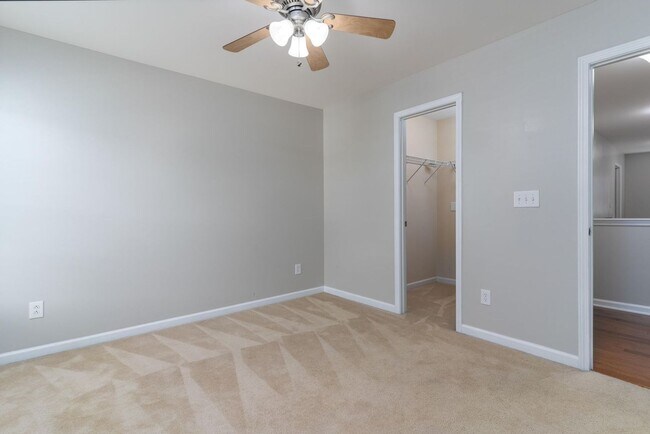 Building Photo - 5005 Brownhare Ct