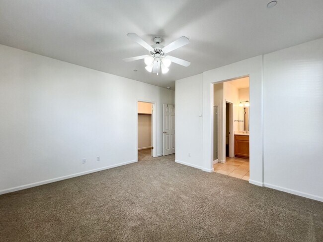 Building Photo - Three Bedroom Napa Home