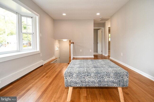 Building Photo - 3811 Forestdale Ave