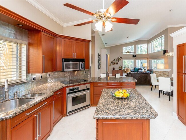 Building Photo - 9500 S Ocean Dr