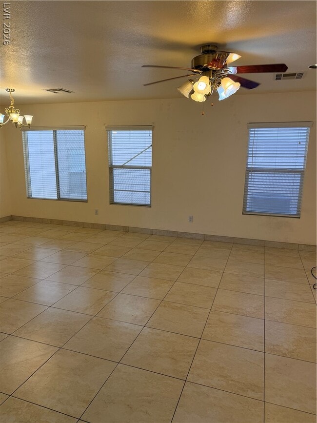Building Photo - 9764 Sedona Shrine Ave