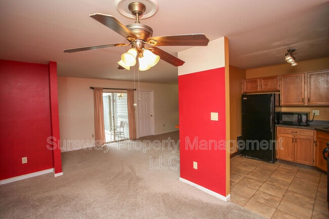 Building Photo - 315 Steeplechase Ct