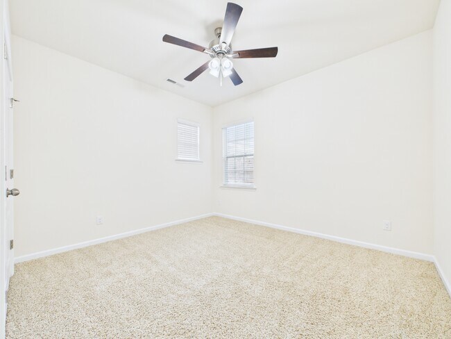 Building Photo - 1249 Reflection Ave NW