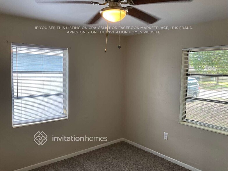 Building Photo - 2324 61st Way N