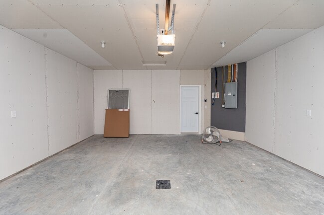 Building Photo - 6614 68th St S