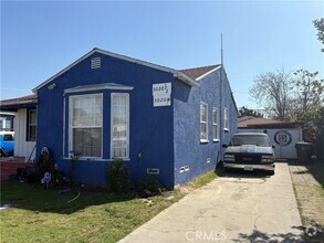 Building Photo - 3020 Adriatic Ave