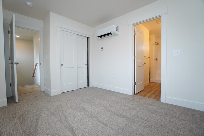 Building Photo - 4618 N Iota Ln