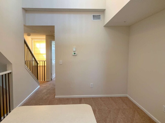 Building Photo - 3BR | 2 BA | 1-Car Las Palmas Townhome