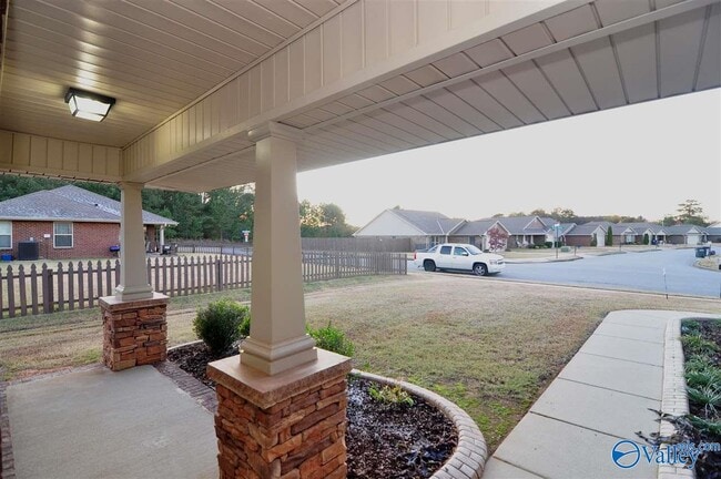 Building Photo - 276 Village Springs Dr