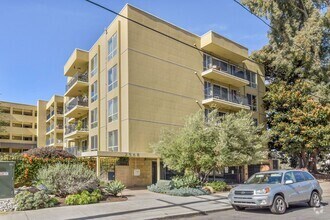 Building Photo - Modern Living Meets Urban Charm in Bankers...