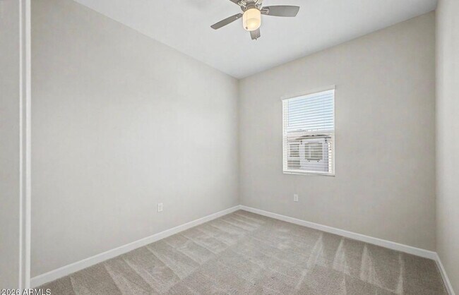 Building Photo - 5016 E Gallop Wy