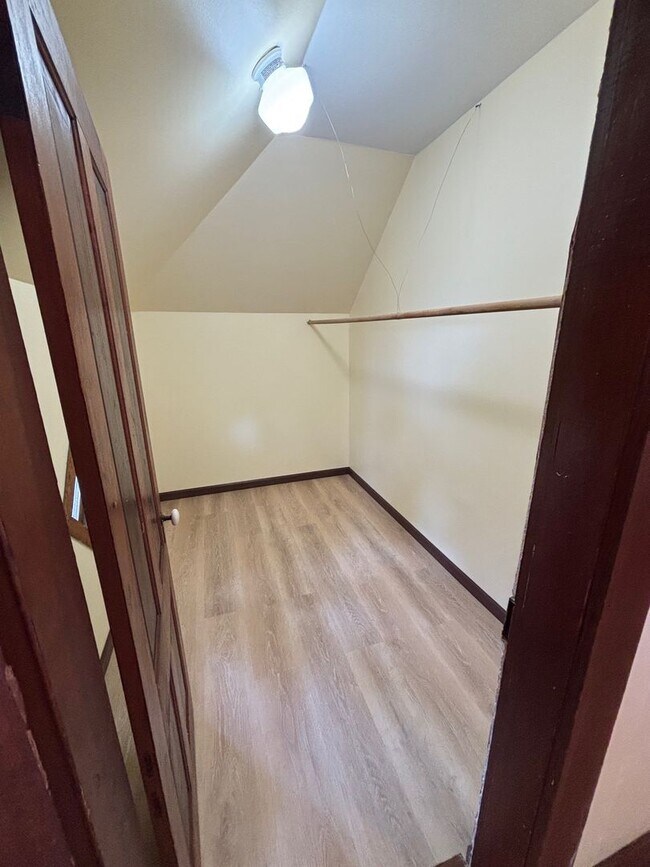 Building Photo - **Coming soon** Charming Historic 4-bd Hom...