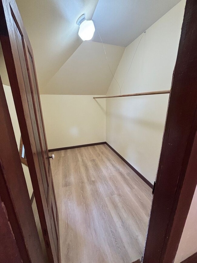 Building Photo - **Coming soon** Charming Historic 4-bd Home for Rent – Fully Remodeled, Spacious Yard, Great Loca...