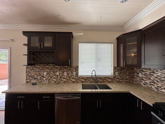 Building Photo - Single Story 3 Bedrooms in Temeku Hills