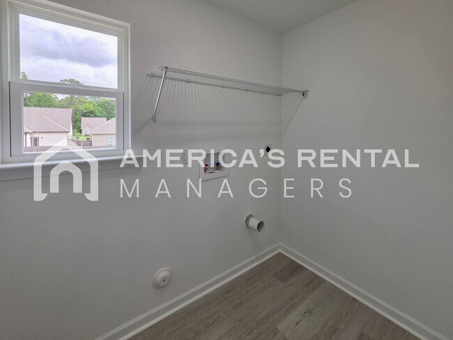Building Photo - New Construction Townhome for Rent in Clanton, AL!
