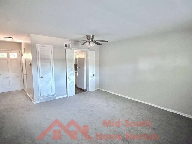 Building Photo - 25 N Idlewild St