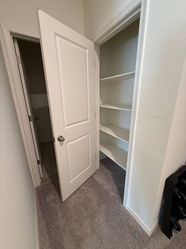 Building Photo - Spacious 5 bed 4.5 bath home in Florence, AZ!