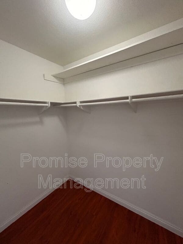 Building Photo - 1281 Avenida Amistad