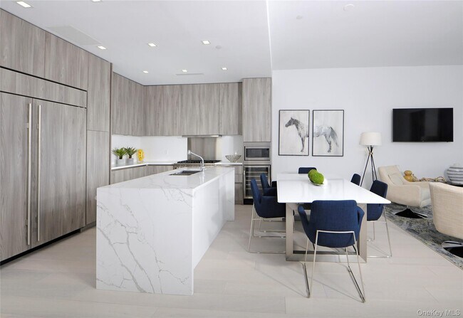 Building Photo - 105 Delancey Ave