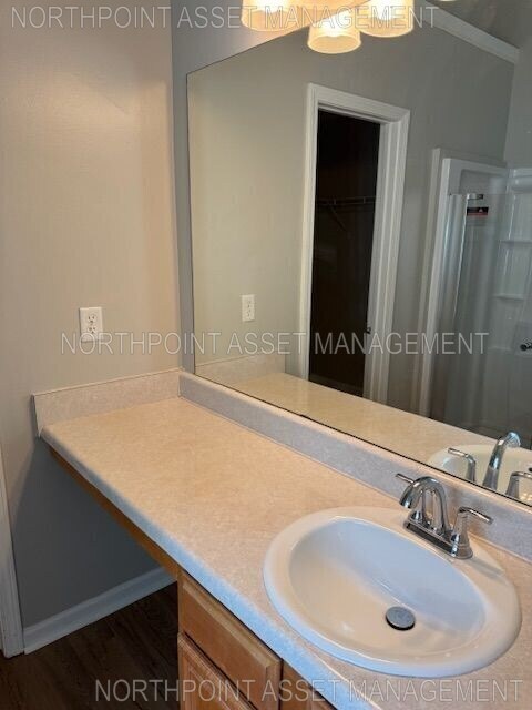 Building Photo - Beautiful 3BR 2BA Home w/ Attached Garage in Fairburn