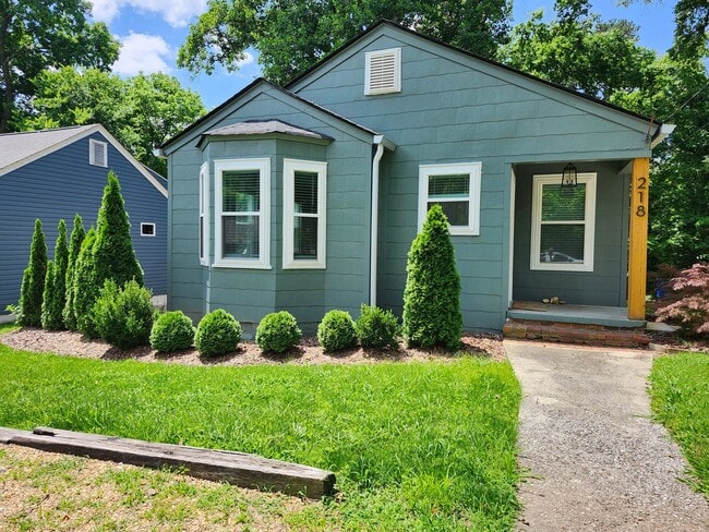 Primary Photo - 2 Bedroom 1 bath home in Red Bank, TN