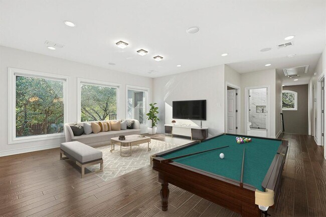 Building Photo - 1213 Grosvener Ct