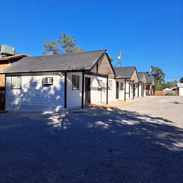 Building Photo - 1934 Parallel St