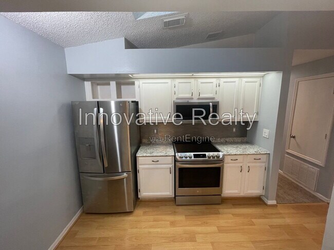 Building Photo - 110 Cobblestone Way