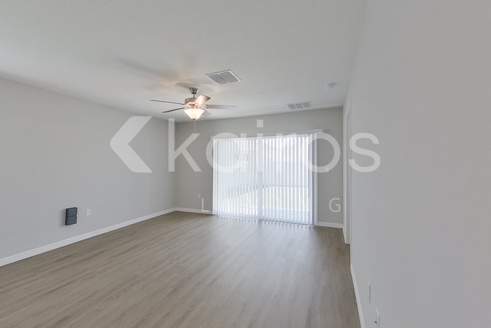 Building Photo - 8620 SW 43rd Ter