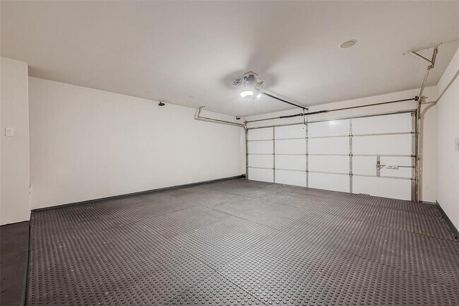 Building Photo - 11727 Cobblestone Point Dr