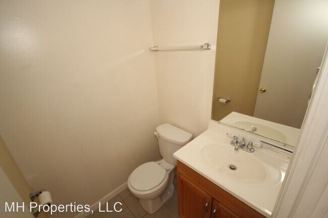 Building Photo - 3 br, 3.5 bath House - 602 Ivy League Lane